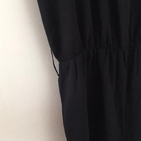 New⭐️ Black romper - Picture 2 of 4